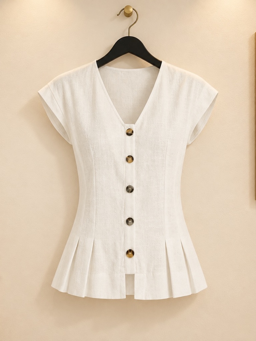 Womenβs Cream Button-Front V-Neck Pleated Hem Blouse